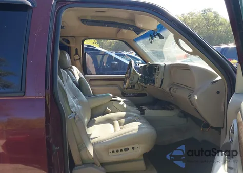 2000 Cadillac Escalade Standard из США, поврежденный, VIN 1GYEK13R8YR127435